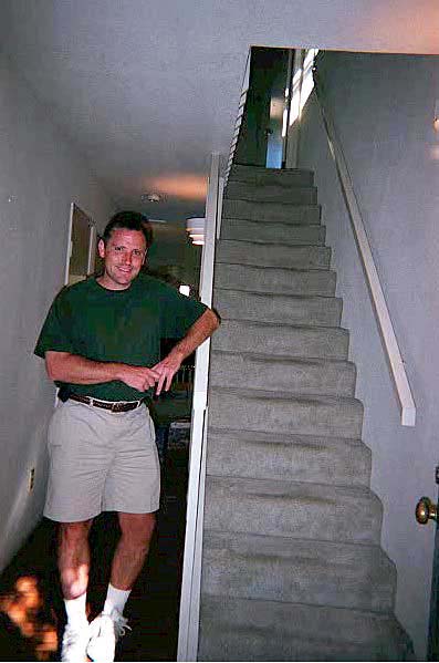 Monster.jpg (54037 bytes)