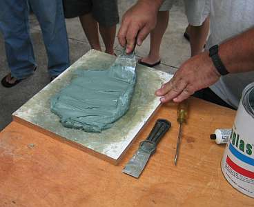 Mixing Filler and Hardener